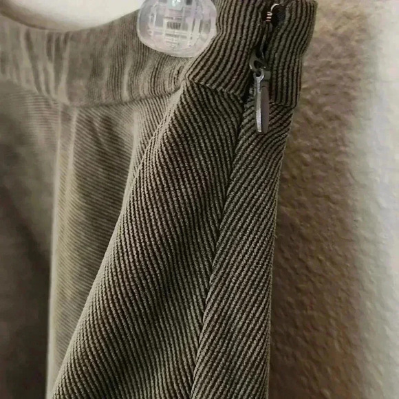 Re:named Corduroy Skirt Size S - Picture 4 of 6